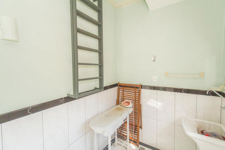 Casa à venda com 158m², 3 quartos e 2 vagasÁrea de Serviço