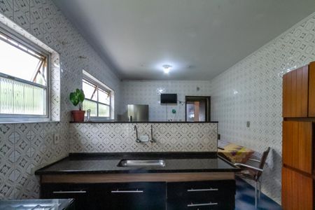 Casa à venda com 151m², 3 quartos e 2 vagasCozinha