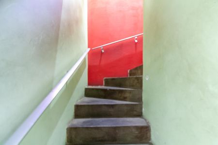 Casa à venda com 151m², 3 quartos e 2 vagasEscada