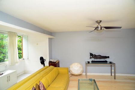 Apartamento à venda com 156m², 4 quartos e 2 vagasSala