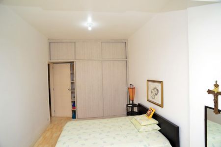 Apartamento à venda com 156m², 4 quartos e 2 vagasQuarto 3