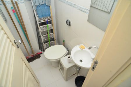 Apartamento à venda com 156m², 4 quartos e 2 vagasBanheiro de Serviço