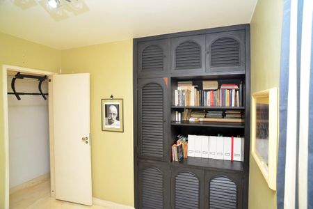 Apartamento à venda com 156m², 4 quartos e 2 vagasQuarto 1