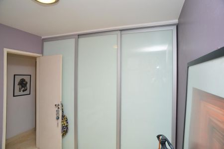 Apartamento à venda com 156m², 4 quartos e 2 vagasQuarto 2