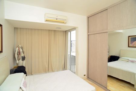 Apartamento à venda com 156m², 4 quartos e 2 vagasSuíte