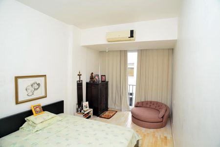 Apartamento à venda com 156m², 4 quartos e 2 vagasQuarto 3