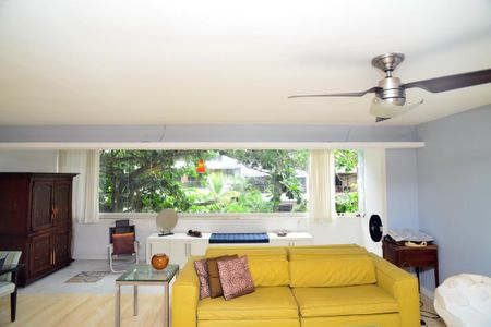 Apartamento à venda com 156m², 4 quartos e 2 vagasSala