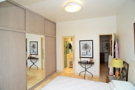 Apartamento à venda com 156m², 4 quartos e 2 vagasSuíte
