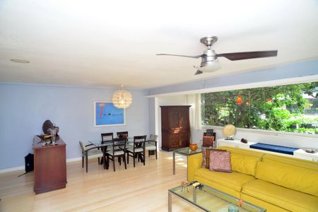 Apartamento à venda com 156m², 4 quartos e 2 vagasSala
