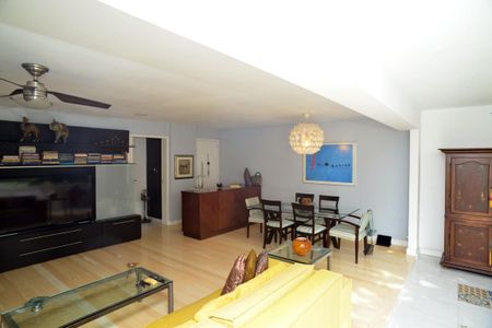 Sala de apartamento à venda com 4 quartos, 156m² em Barra da Tijuca, Rio de Janeiro