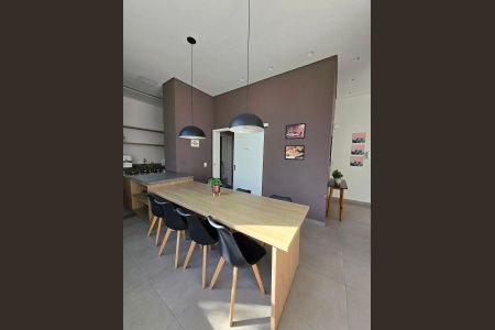 Apartamento à venda com 60m², 2 quartos e 1 vagaSala