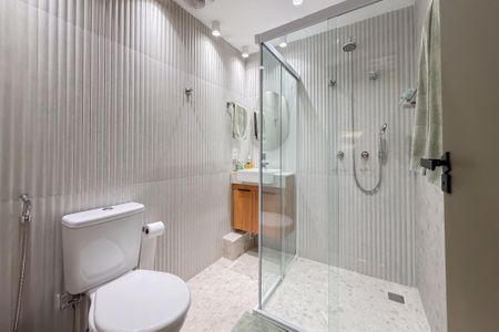 Studio à venda com 42m², 1 quarto e sem vaga Studio à venda com 42m², 1 quarto e sem vagaBanheiro