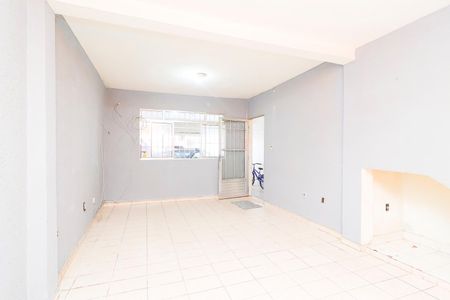 Sala de casa para alugar com 1 quarto, 80m² em Conjunto Residencial José Bonifácio, São Paulo