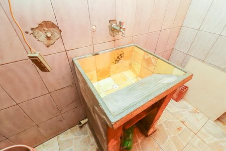 Casa para alugar com 80m², 1 quarto e 1 vagaÁrea de Serviço