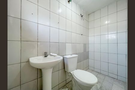 Banheiro de casa para alugar com 1 quarto, 35m² em Helena Maria, Osasco