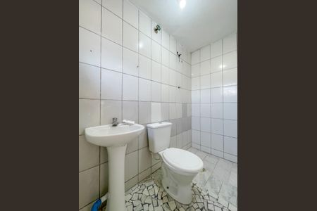 Banheiro de casa para alugar com 1 quarto, 35m² em Helena Maria, Osasco