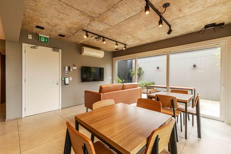 Apartamento para alugar com 111m², 2 quartos e 1 vagaÁrea comum - Salão de festas