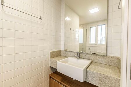 Apartamento para alugar com 111m², 2 quartos e 1 vagaBanheiro da Suíte 1