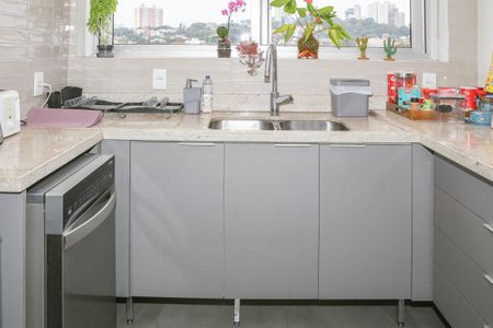 Apartamento para alugar com 167m², 2 quartos e 3 vagas Apartamento para alugar com 167m², 2 quartos e 3 vagasCozinha