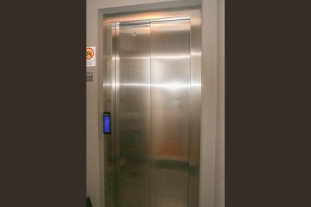 Hall do Elevador de apartamento para alugar com 2 quartos, 167m² em Alto da Lapa, São Paulo