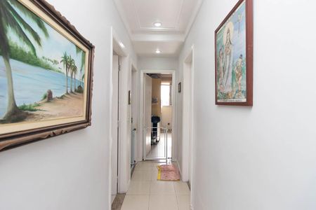 Apartamento à venda com 74m², 3 quartos e 2 vagasCorredor dos Quartos