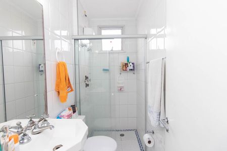 Apartamento à venda com 74m², 3 quartos e 2 vagasBanheiro da Suíte