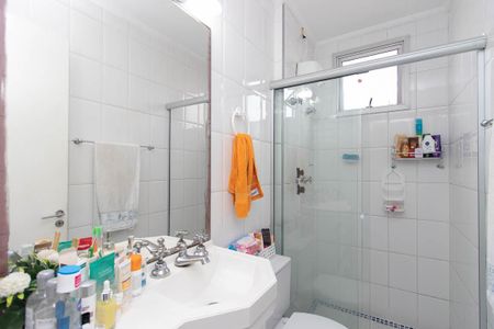 Apartamento à venda com 74m², 3 quartos e 2 vagasBanheiro da Suíte