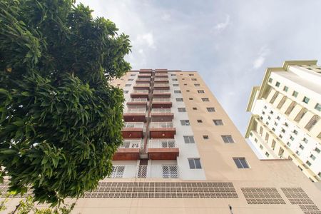 Apartamento à venda com 74m², 3 quartos e 2 vagasFachada