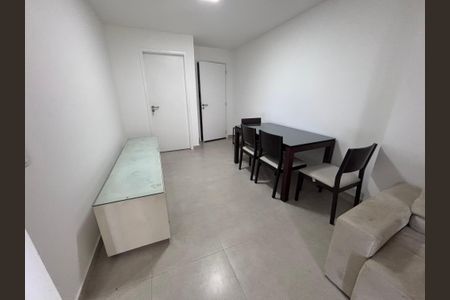 Sala de apartamento para alugar com 2 quartos, 55m² em Recreio dos Bandeirantes, Rio de Janeiro