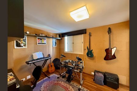 Apartamento à venda com 320m², 4 quartos e 4 vagasEstúdio 