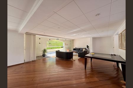Apartamento à venda com 320m², 4 quartos e 4 vagasSalão de Festas 