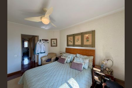Apartamento à venda com 320m², 4 quartos e 4 vagasSuíte 