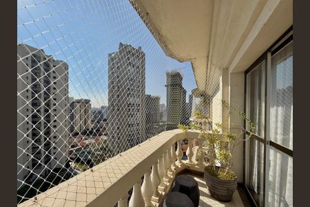 Apartamento à venda com 320m², 4 quartos e 4 vagasSacada