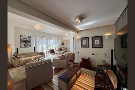 Apartamento à venda com 320m², 4 quartos e 4 vagasSala