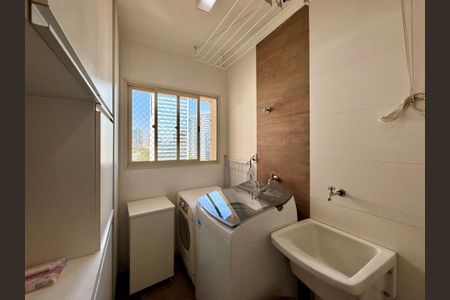 Apartamento à venda com 320m², 4 quartos e 4 vagasÁrea de Serviço