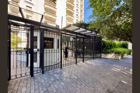 Apartamento à venda com 320m², 4 quartos e 4 vagasFachada 