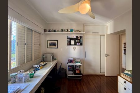 Apartamento à venda com 320m², 4 quartos e 4 vagasQuarto 3