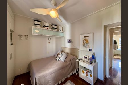 Apartamento à venda com 320m², 4 quartos e 4 vagasQuarto 2