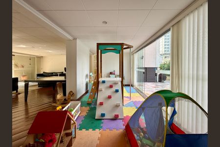Apartamento à venda com 320m², 4 quartos e 4 vagasBrinquedoteca 