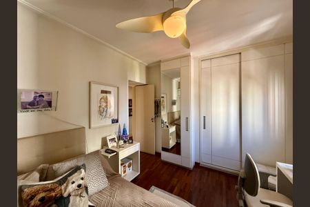 Apartamento à venda com 320m², 4 quartos e 4 vagasQuarto 2