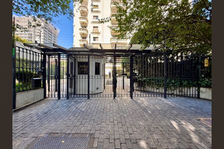 Apartamento à venda com 320m², 4 quartos e 4 vagasFachada 