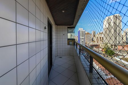 Apartamento para alugar com 126m², 2 quartos e 1 vaga Apartamento para alugar com 126m², 2 quartos e 1 vagaSacada da suite