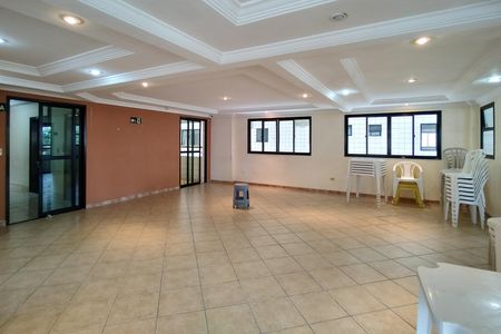 Apartamento para alugar com 126m², 2 quartos e 1 vaga Apartamento para alugar com 126m², 2 quartos e 1 vagaÁrea comum - Salão de festas