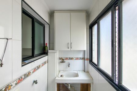 Apartamento para alugar com 126m², 2 quartos e 1 vaga Apartamento para alugar com 126m², 2 quartos e 1 vagaÁrea de Serviço