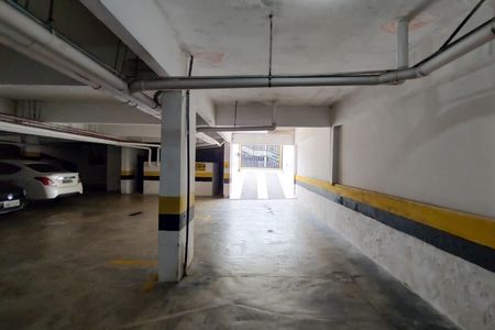 Apartamento para alugar com 126m², 2 quartos e 1 vaga Apartamento para alugar com 126m², 2 quartos e 1 vagaGaragem