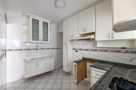 Apartamento para alugar com 126m², 2 quartos e 1 vaga Apartamento para alugar com 126m², 2 quartos e 1 vagaCozinha