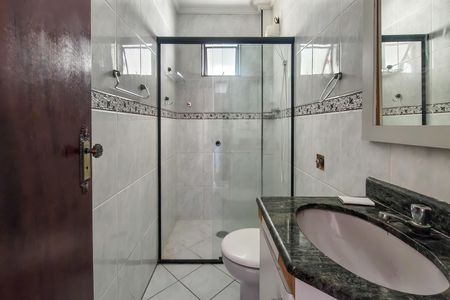 Apartamento para alugar com 126m², 2 quartos e 1 vaga Apartamento para alugar com 126m², 2 quartos e 1 vagaBanheiro da Suíte