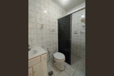 Banheiro de apartamento para alugar com 1 quarto, 44m² em Jardim Dona Leopoldina, Porto Alegre