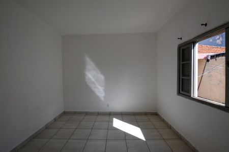 QUARTO 1 de casa para alugar com 2 quartos, 200m² em Jaguaré, São Paulo