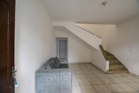 Casa para alugar com 200m², 2 quartos e 2 vagasSala